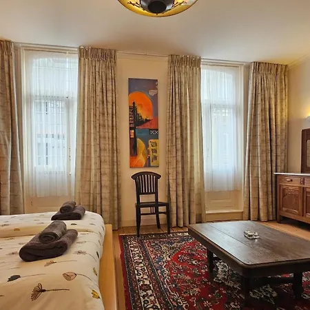 Groot Herenhuis Aan Zee