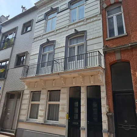 Semesterbostad Groot Herenhuis Aan Zee